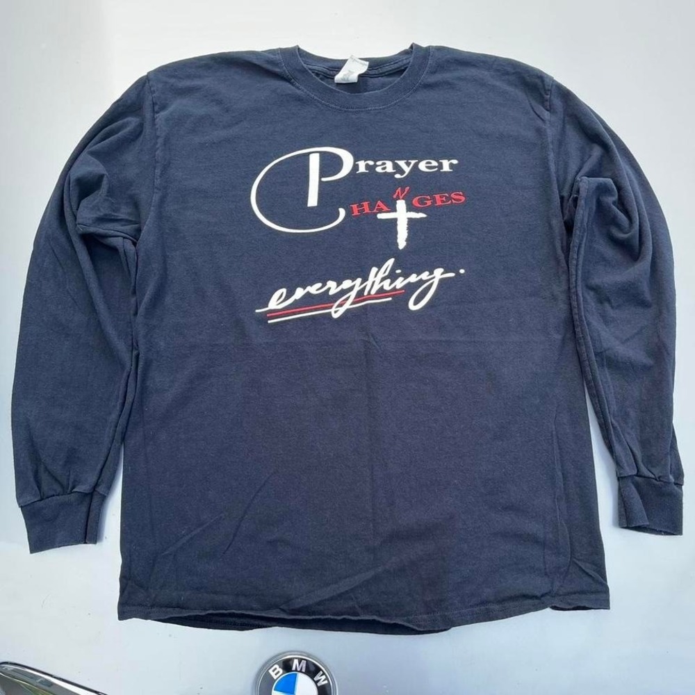 Vintage Jesus Tshirt longsleeve "Prayer changes everything"